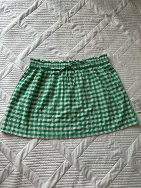 ASOS women’s Green white Gingham Drawstring Skirt.